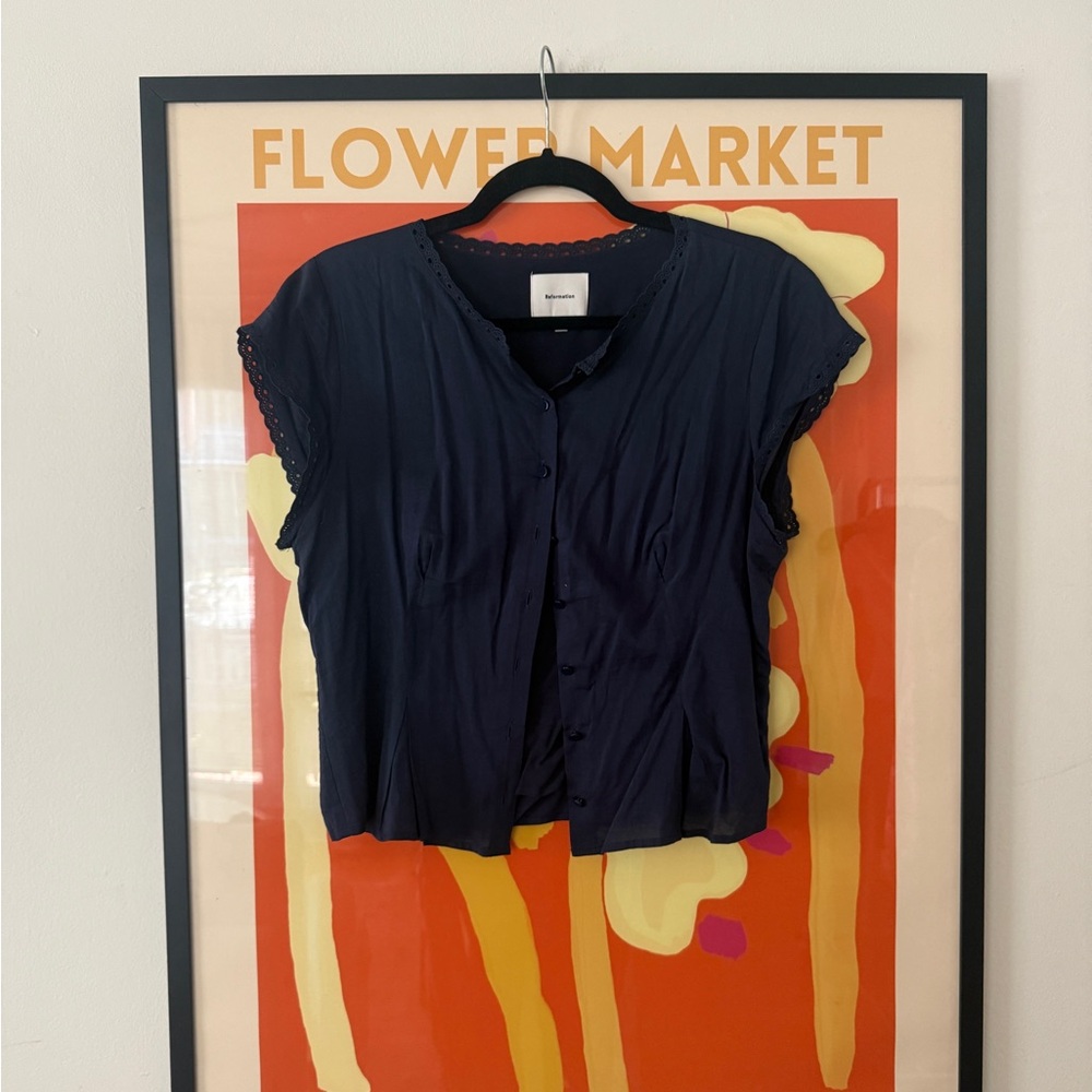 Reformation navy button up top - Picture 4 of 11